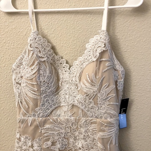 New with tags. Lulu dress size Small. - Picture 3 of 9